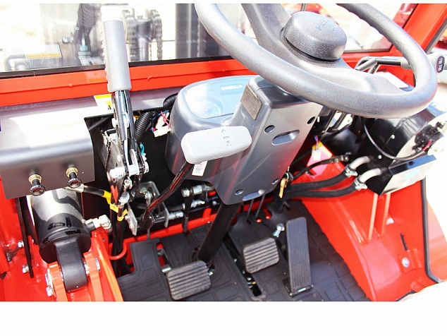 Дизельный погрузчик повышенной проходимости HELI CPCD35